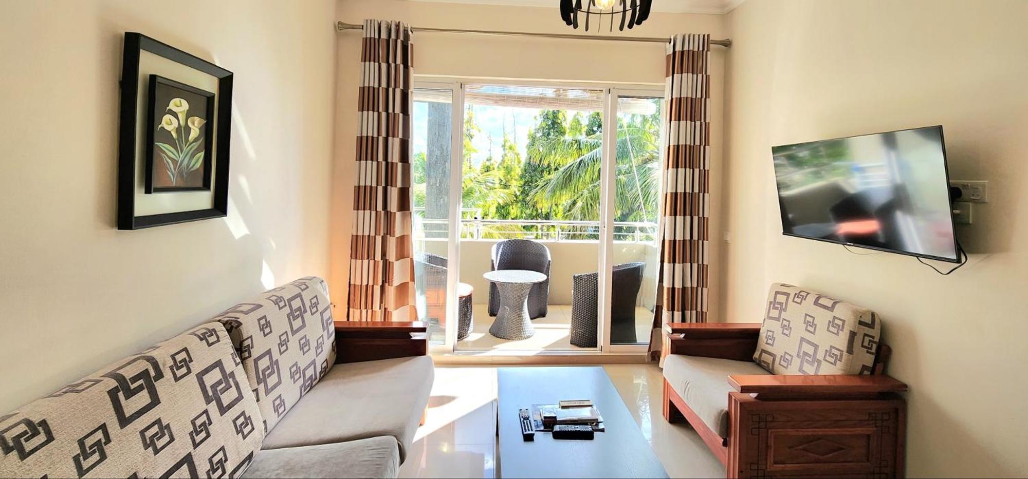 Number 7, 2Nd Floor, Pebble Bay Apartments With Garden View Grand Bay Buitenkant foto